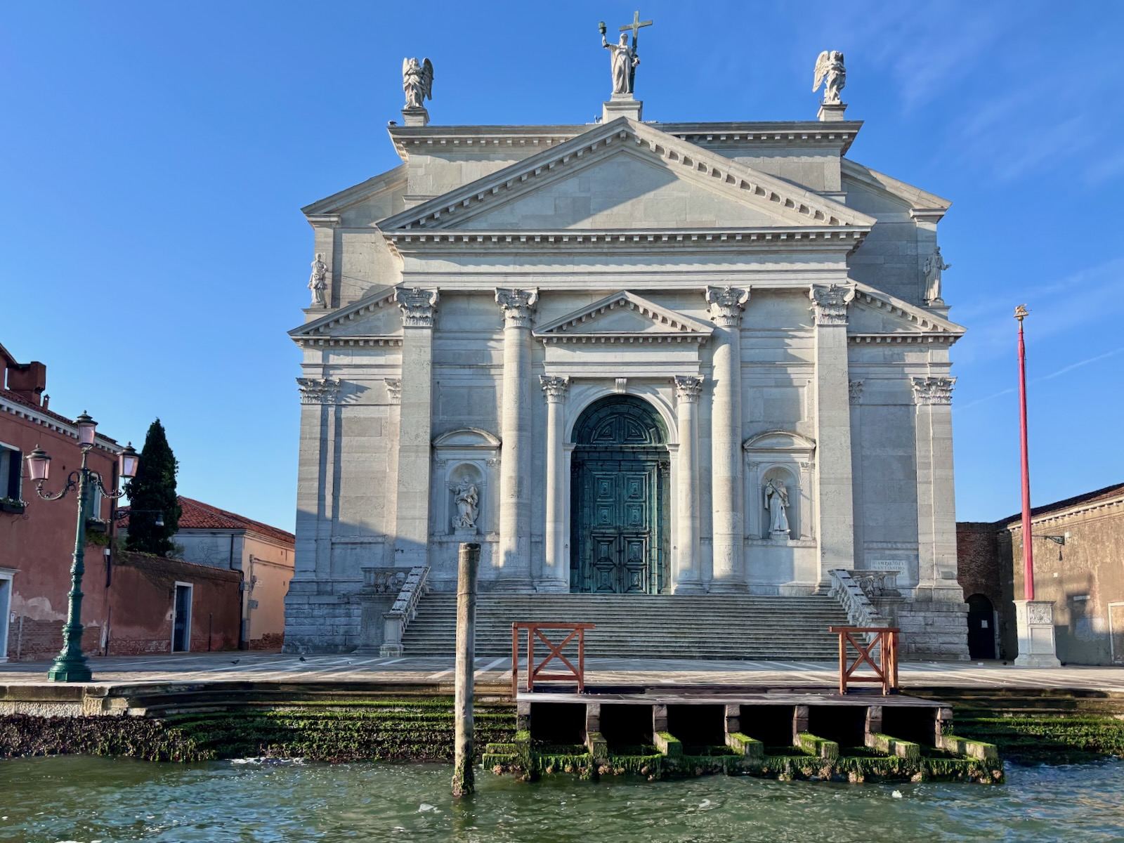 LA SALVEZZA AL REDENTORE